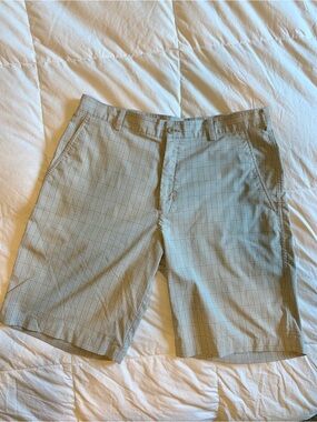 Nike Men’s Golf Dry-Fit Shorts Size 33
